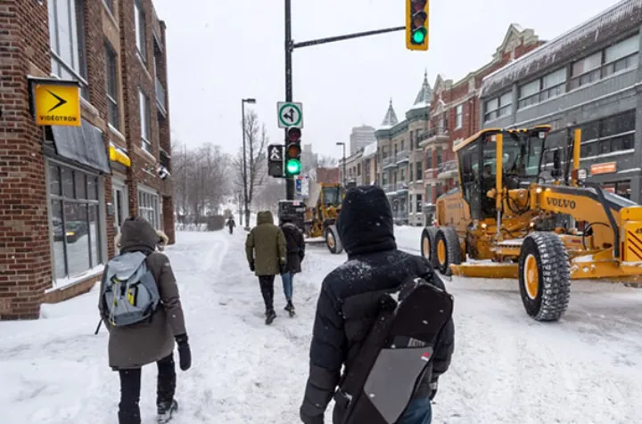 ساکنان جنوب کبک هفته جدید را با طوفان برف آغاز می‌کنند